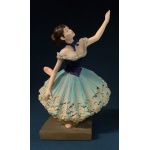 Figurka Parastone "Tańcząca Baletnica" - Edgar Degas, z obrazu "Denseuse Verte"