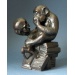 Figurka - Małpa z czaszką - W.H. RHEINHOLD / duża 20,5 cm RHE03